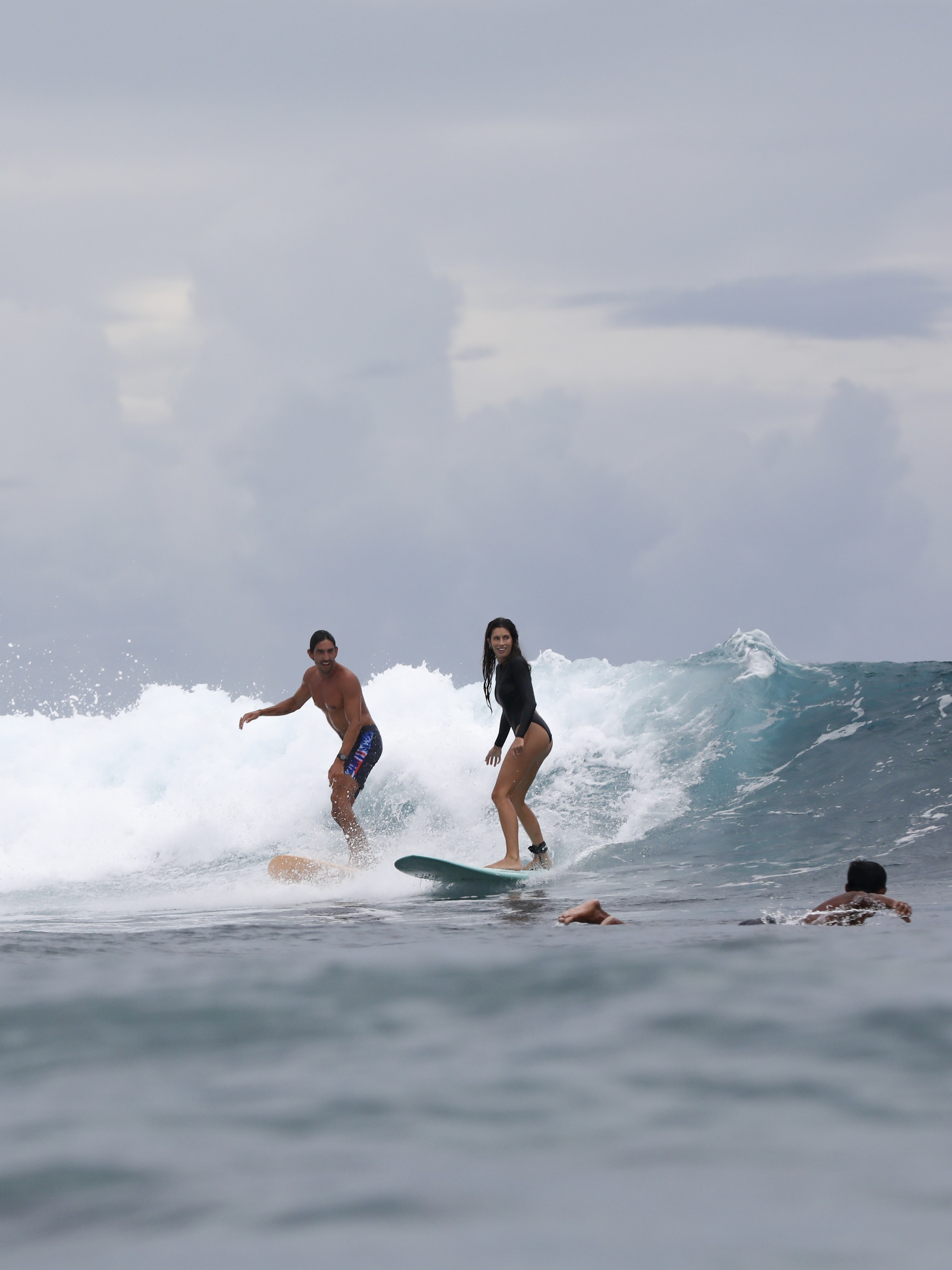 SURF SCHOOL